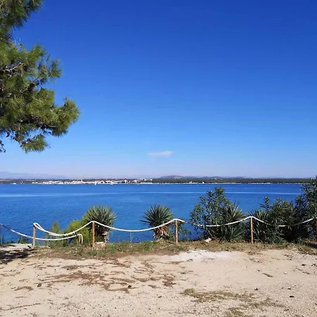 In Tkon/insel Pasman 6922 * Tkon