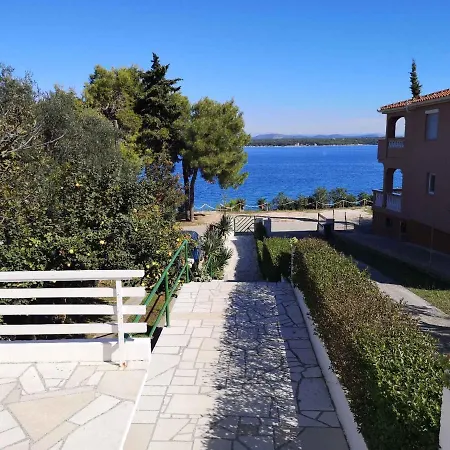 In Tkon/insel Pasman 6922 Holiday home Tkon