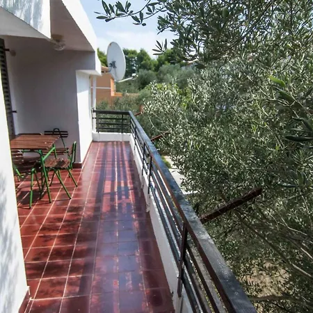 In Tkon/insel Pasman 6922 Holiday home *