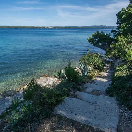 In Tkon/insel Pasman 6922 Holiday home Tkon