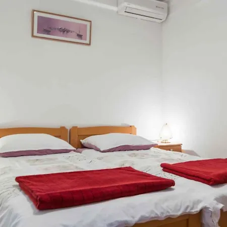 بيت للعطل In - Insel Pasman 6922 *