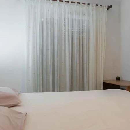 In - Insel Pasman 6922 بيت للعطل تكون