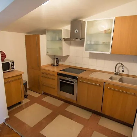 In Tkon/insel Pasman 6922 Holiday home