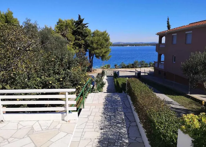 In - Insel Pasman 6922 بيت للعطل تكون
