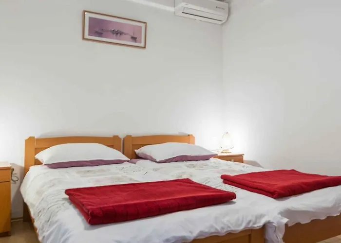 بيت للعطل In - Insel Pasman 6922 *