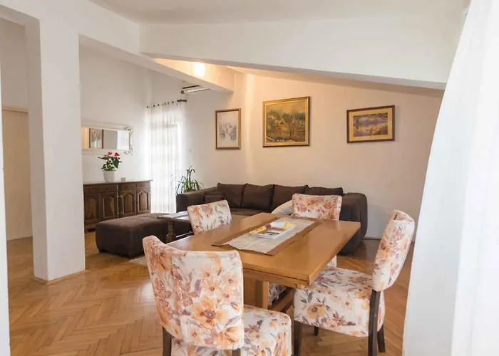 بيت للعطل In - Insel Pasman 6922 *